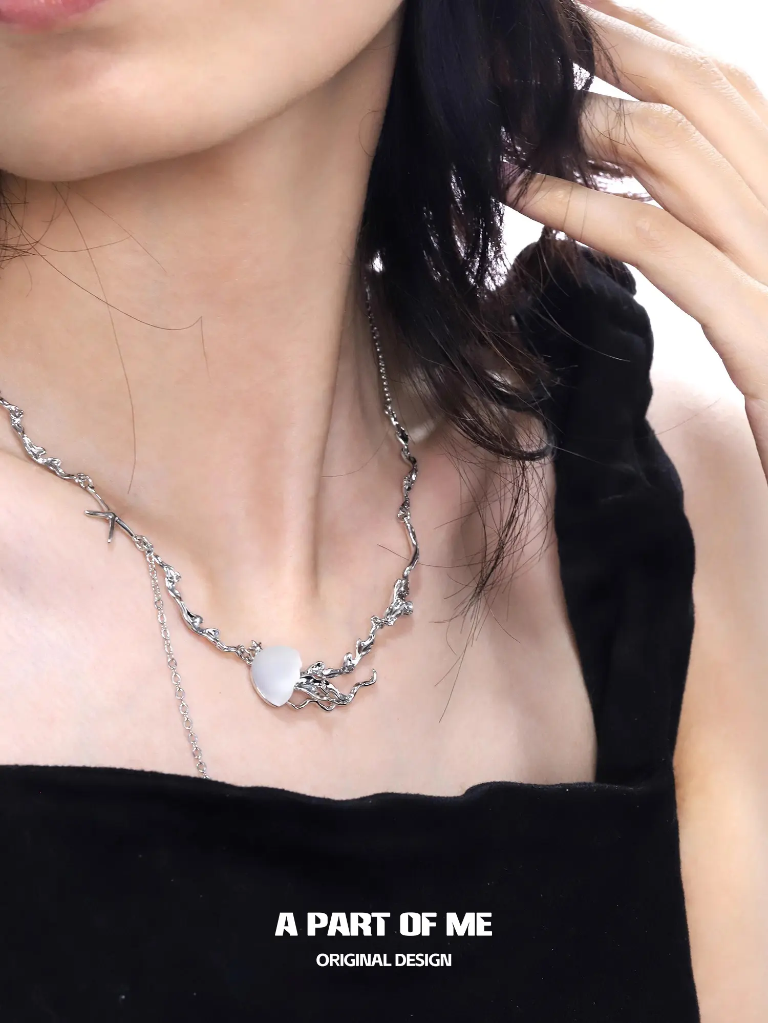 Floating_Jellyfish_18K_Platinum_Plated_Necklace_3