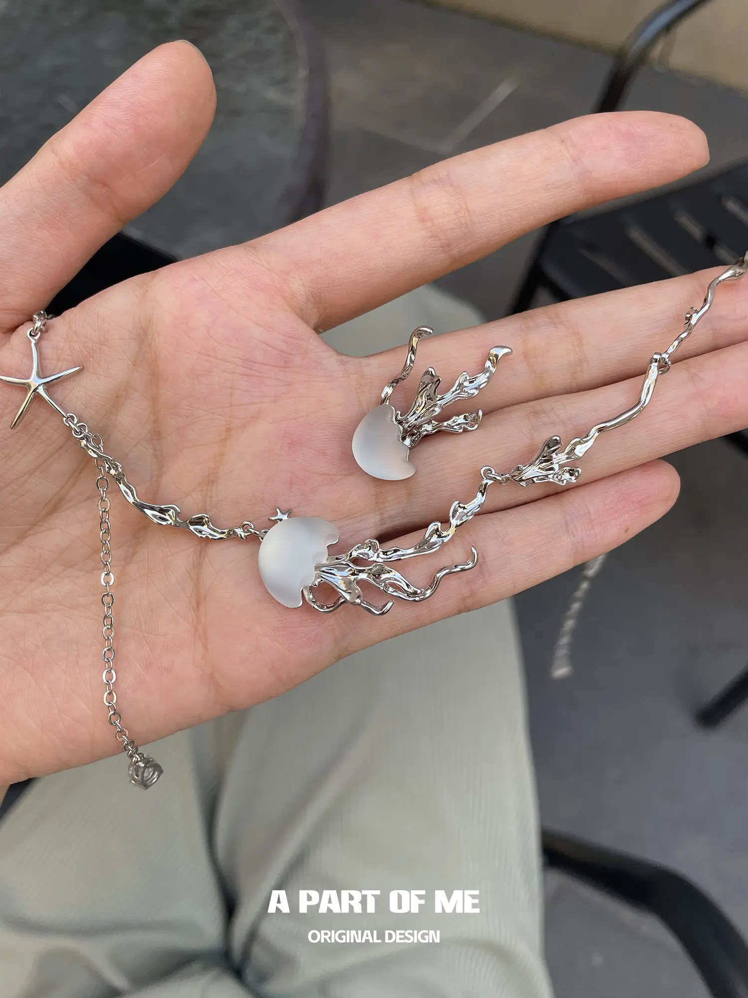 Floating_Jellyfish_18K_Platinum_Plated_Necklace_8